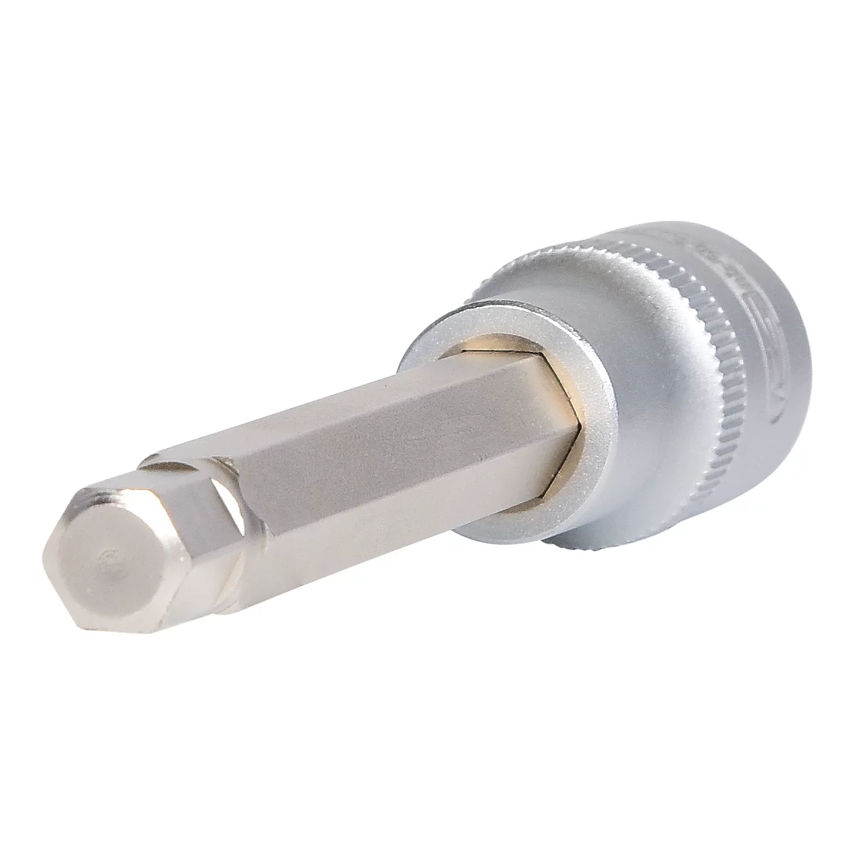 Nahaufnahme eines silberfarbenen Innensechskant-Bits, das für den Einsatz in einem Schraubenschlüssel konzipiert ist.